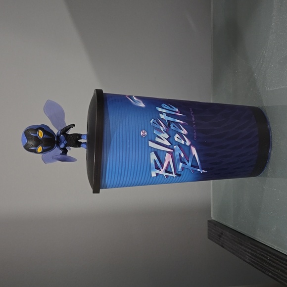 Blue Beetle Movie Theater Exclusive Cup Topper With 40z Cup DCComics - Picture 1 of 10